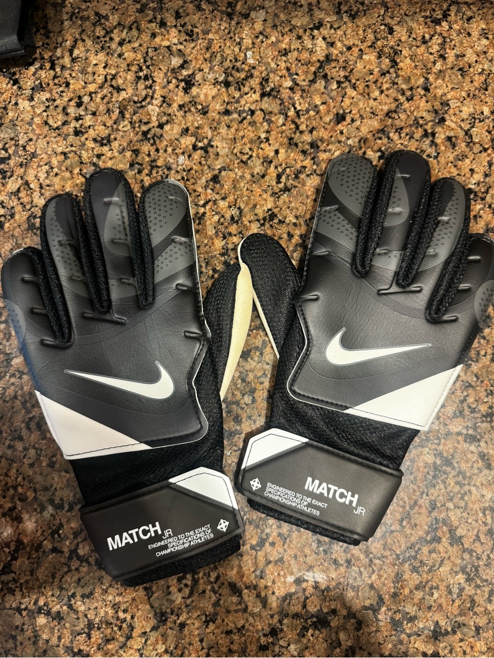 Nike Youth Match JR Goalkeeper Gloves in Black and White
